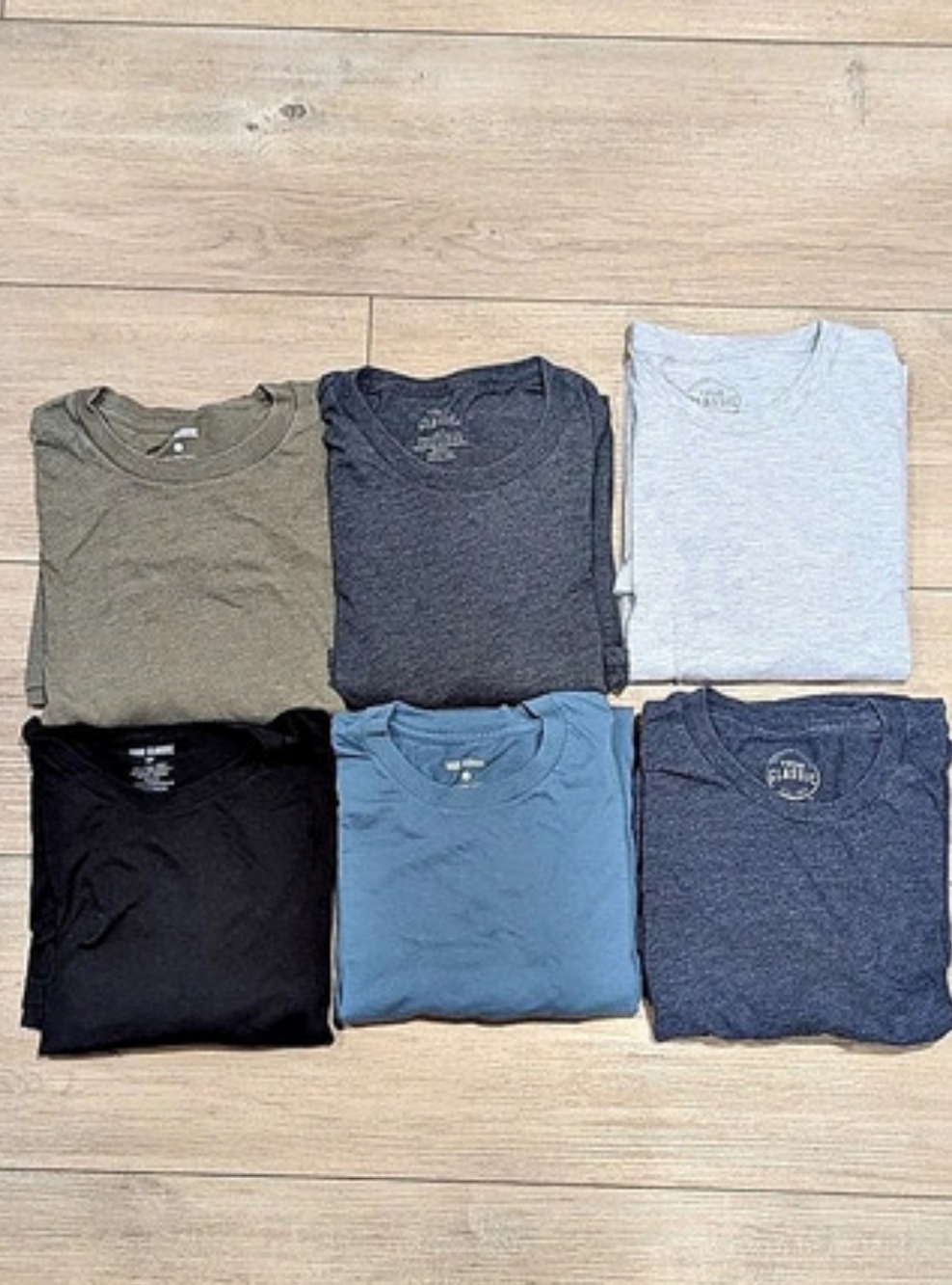 True Classic Men's T-Shirt Bundle – 6 Tees – Size L